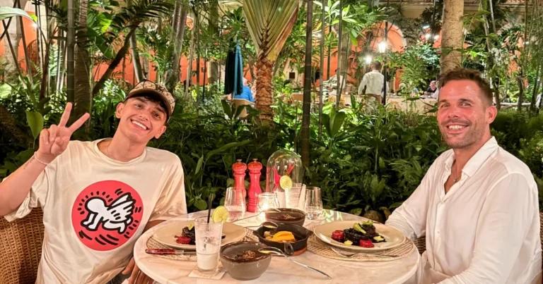 Lars and Sebas enjoying a dinner together in a tropical restaurant in Cartagena, Colombia.